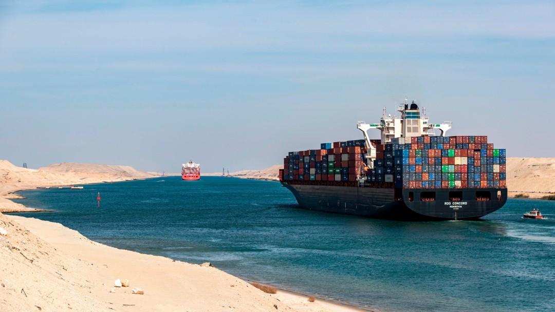 Shipping costs through the Suez Canal increased by more than 300%