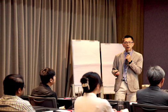 Mr. Joseph Yang shared his technology experience in the "CABLE & ACCESSORY SOLUTIONS FOR PHOTOVOLTAIC SYSTEMS" seminar.